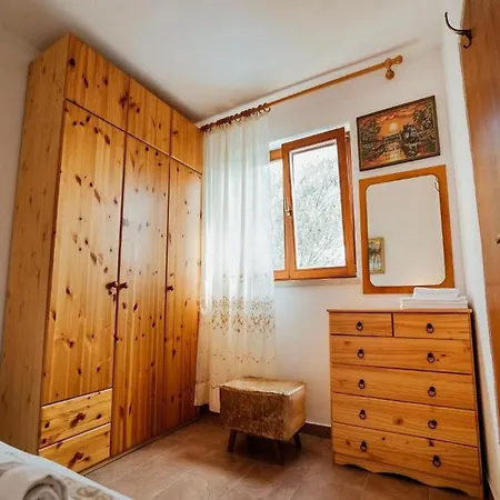 Ciara - One Bedroom With Pool And Sea View Vakantiehuis