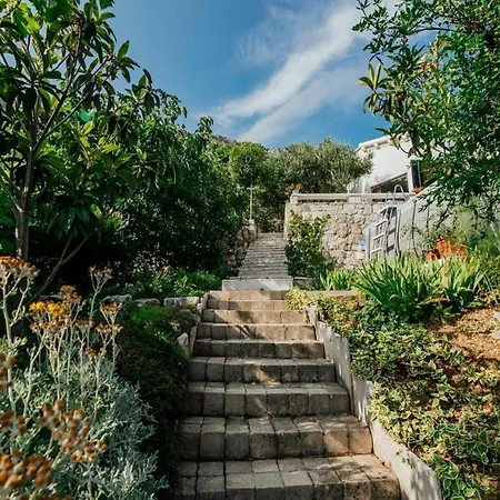 Ciara - One Bedroom With Pool And Sea View Vakantiehuis
