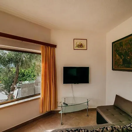 Ciara - One Bedroom With Pool And Sea View Mokošica